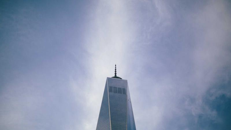 南宫问鼎关于我们主视觉——团队与创新科技
